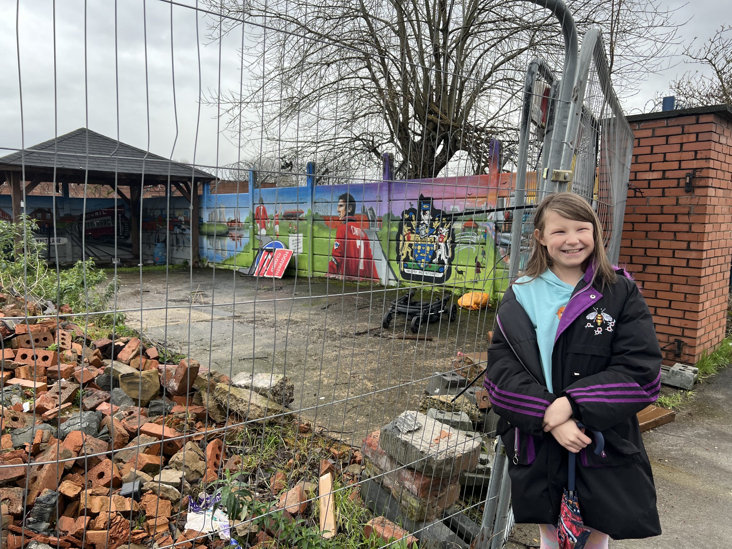 Salford Woman Fights To Save Mural At B’Hive Pub | Salford Now