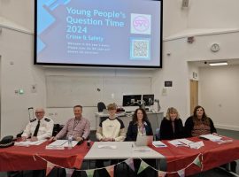 Young peoples ask police and crime professionals about crime Salford