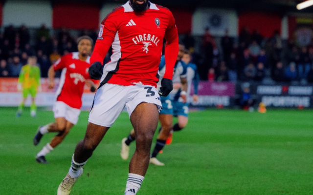 Hakeeb Adelakun vs Morecambe