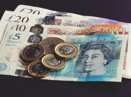 Copyright free high resolution money image, Pexles.