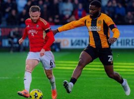 Luke Garbutt in action for Salford City vs Cambridge.